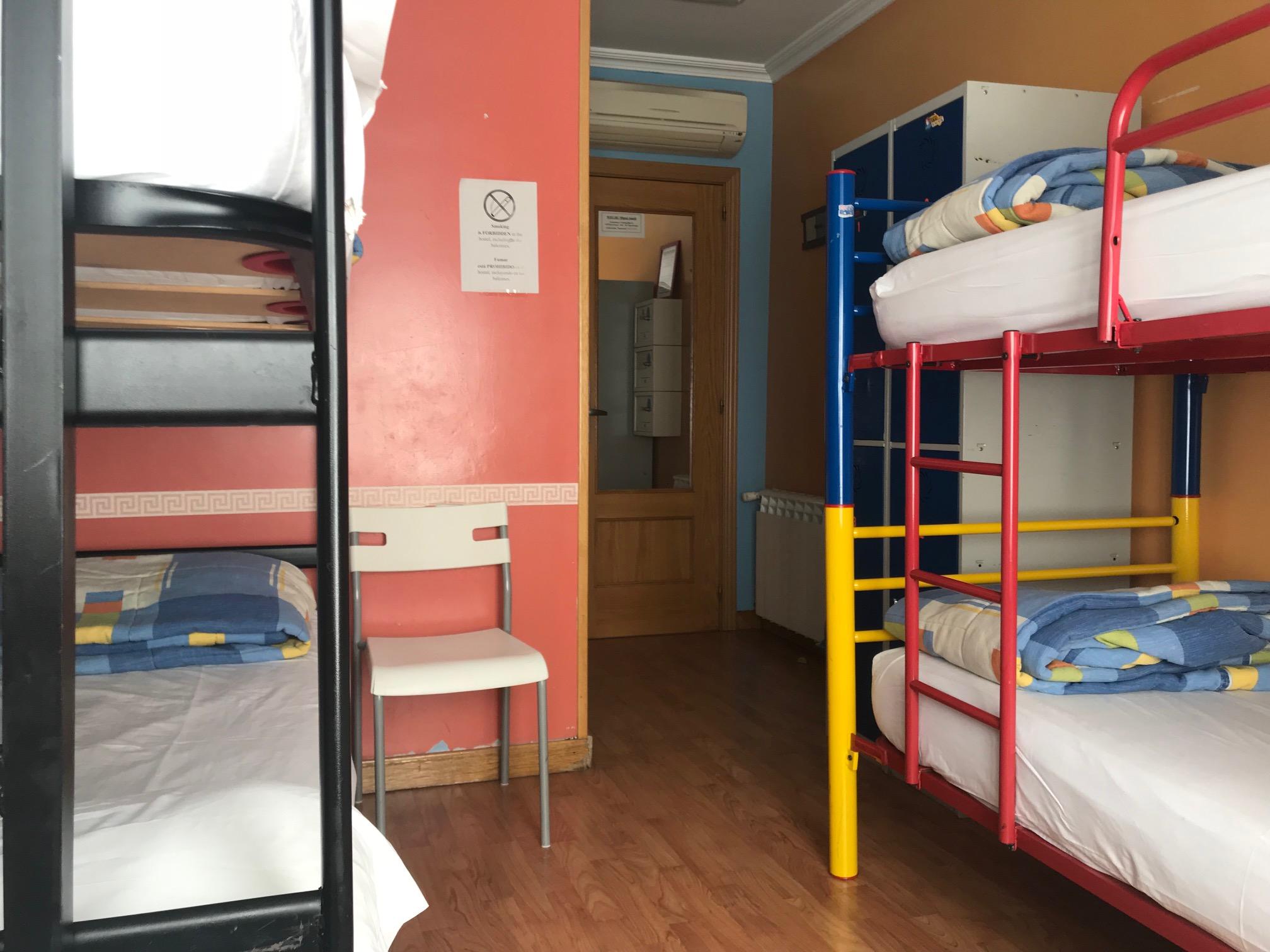 Хостел Rc Miguel Angel Мадрид Экстерьер фото Hostel in Madrid, Spain
