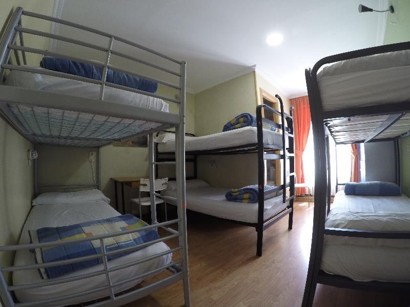 Хостел Rc Miguel Angel Мадрид Экстерьер фото Hostel in Madrid, Spain