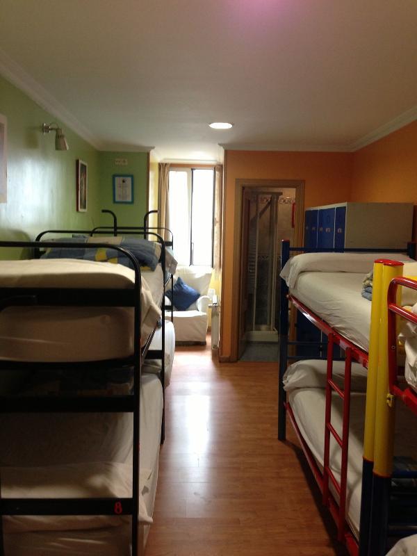 Хостел Rc Miguel Angel Мадрид Экстерьер фото Hostel in Madrid, Spain